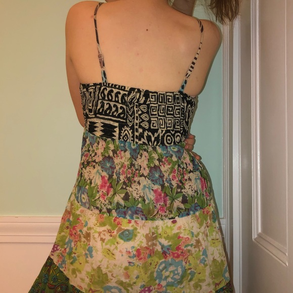 Multi patterned dress - Picture 4 of 6